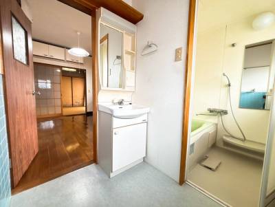 1階｜洗面・脱衣所