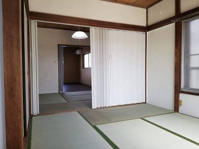 間仕切りで分割できます。