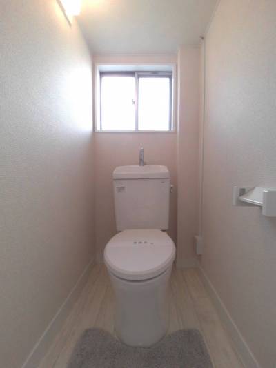 新品トイレで清潔♪