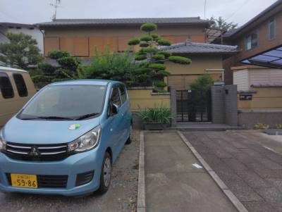 さらに　その次のお向かいのお家