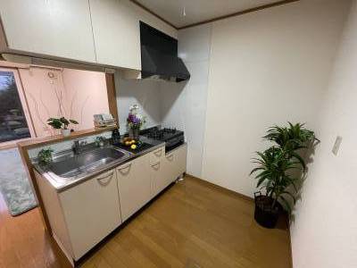 キッチン
2口ガスコンロ付きです