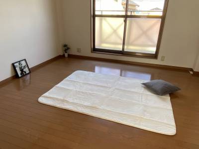 2階洋室① 7.9畳　広々〜♪
