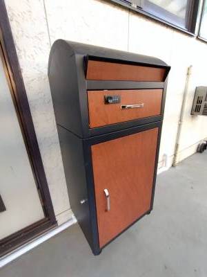 宅配ボックスもついていて、出張や旅行が多い方も安心♪