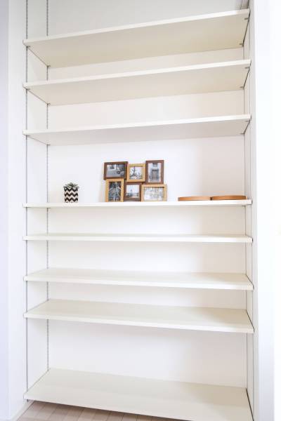 シューズボックスやお気に入り小物を並べるのも素敵ですね