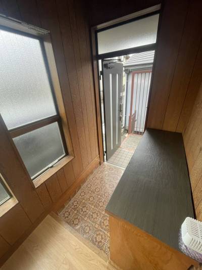 3階　玄関です。床も綺麗にしています。