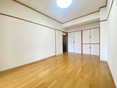 7.5帖洋室。ゆったり使える主寝室