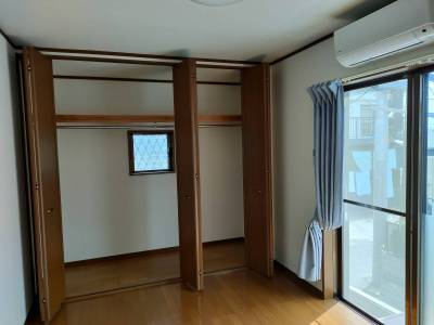 寝室クローゼット