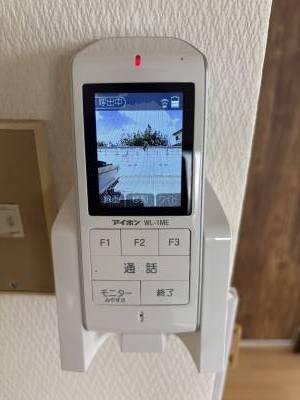 来客時も安心のモニターインターホン♪