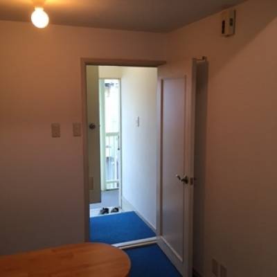綺麗な部屋でカウンタ付です