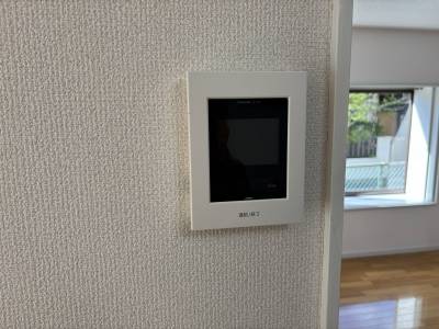 モニター付きインターホンで防犯面も安心！