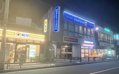 飲食店も複数あり、便利です。