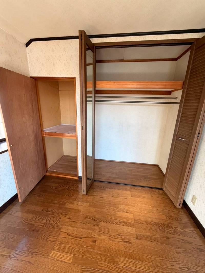 2階洋室、クローゼット