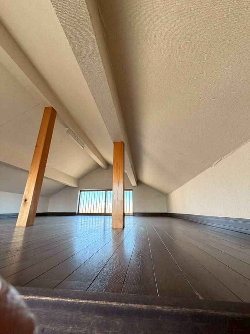 3階、納戸（グルニエ）