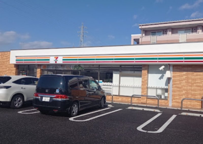 アパートから一番近いコンビニ
徒歩6分