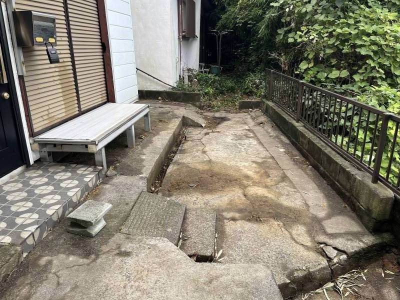 あると嬉しいデッキ付きの庭