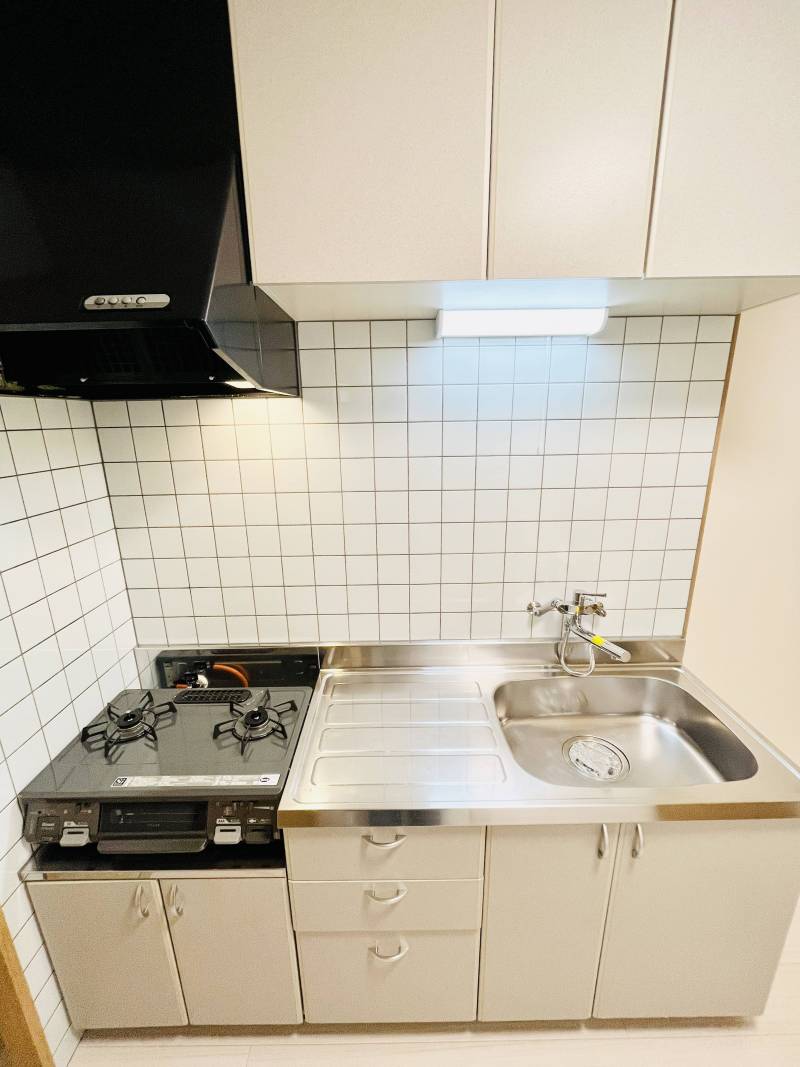 広々キッチンはガスコンロ完備です♪