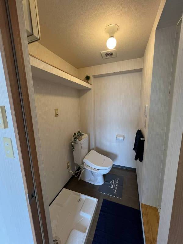 トイレと洗濯機置場です。