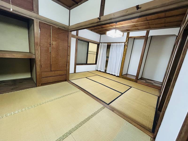 二階の寝室です。