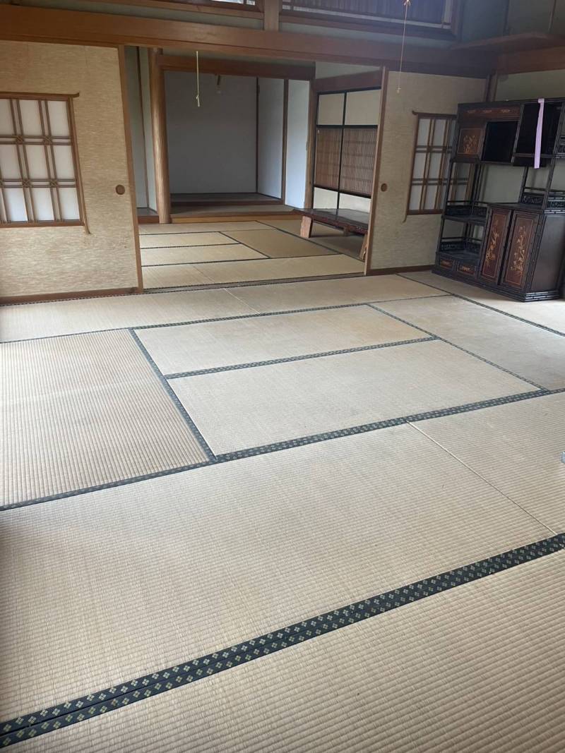 玄関入って左手の部屋