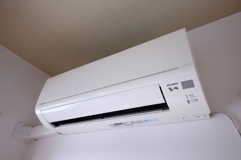 リビングと洋室に各1台エアコン設置済みです