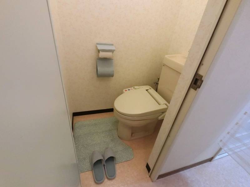 ウォシュレットつきです♪