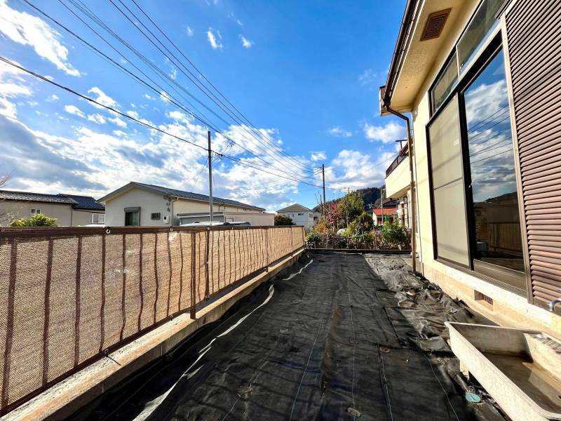 大きな庭付き。ガーデニング、家庭菜園に