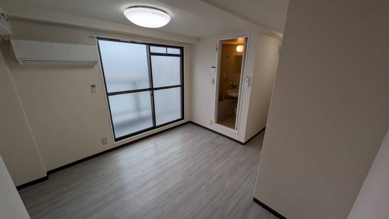 部屋内④