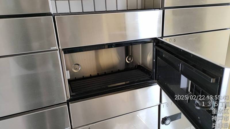 玄関ホールポスト