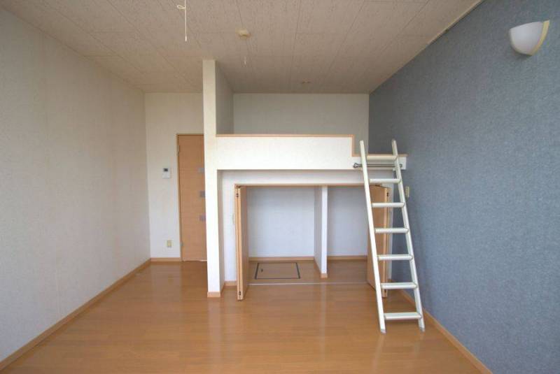 居室　大きな物入