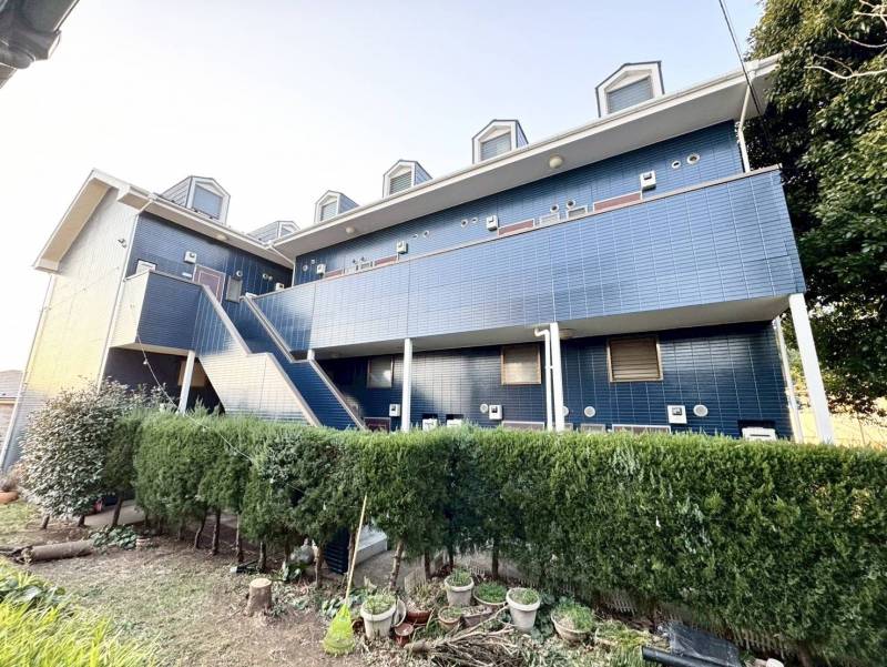 昨年外壁塗装済完了！まるで新築アパート‼️