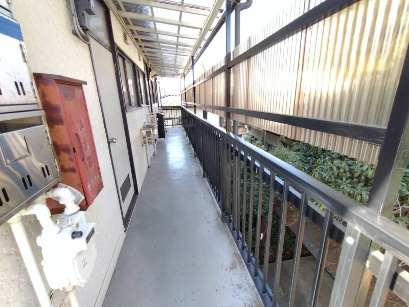 廊下は定期的に清掃しており、綺麗に保っています！