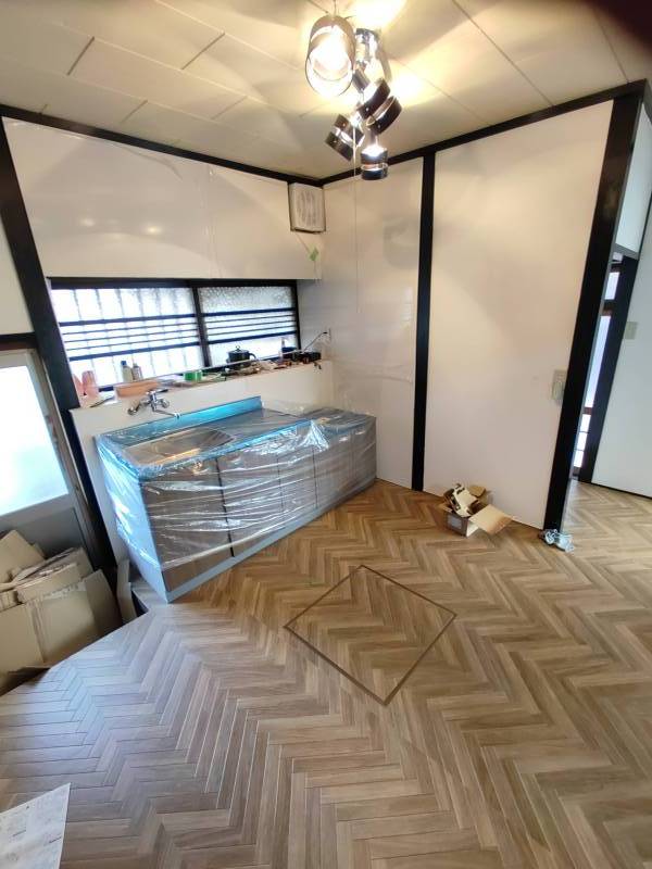 新品のキッチンに交換済♪