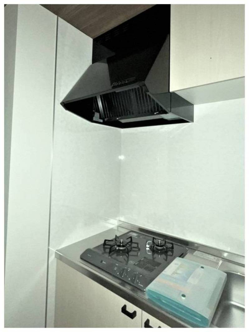 2口コンロ、ファン完備。