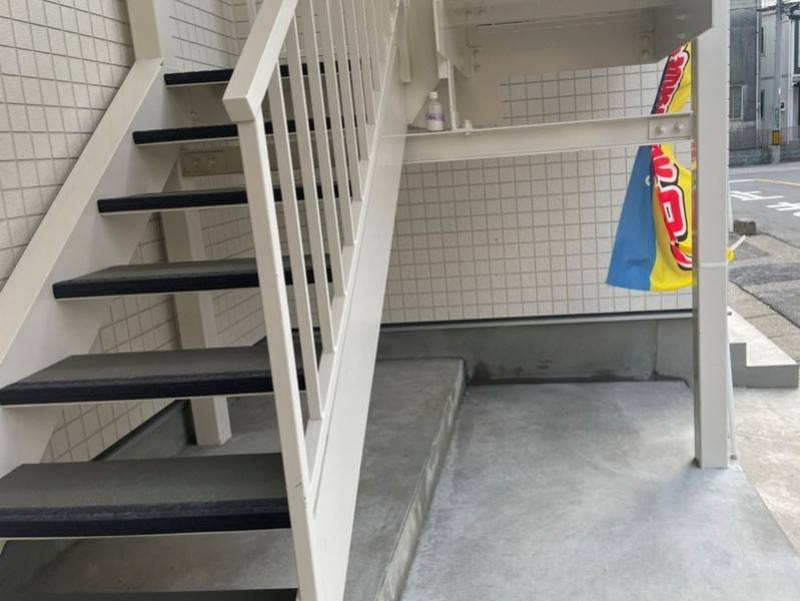 雨水がたまらない階段です。