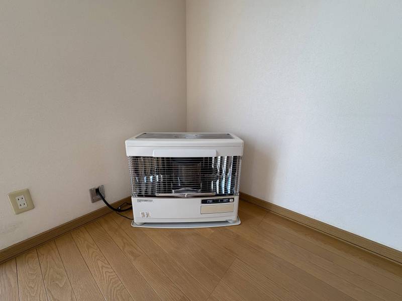 FF灯油ストーブ(残置物)