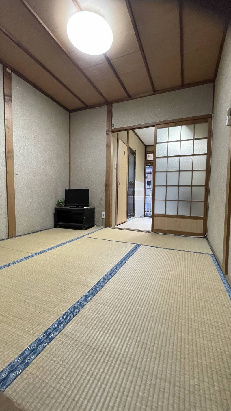 4.5畳間を奥から見た部屋