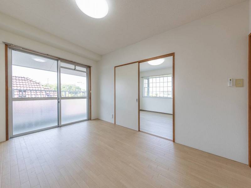 書斎や、子供部屋、客間としても使えます。収納もバッチリ