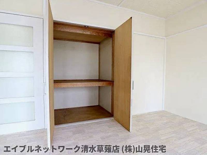 リビングの収納も大きくて使いやすい♪