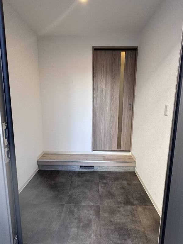 とても広くて綺麗な、玄関です