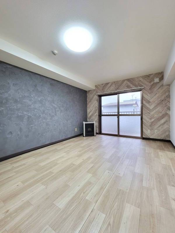 漆喰を使用したオシャレなリビング！換気も良好！