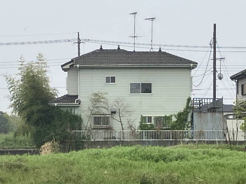 周辺に高い建物はなく開放感があります。