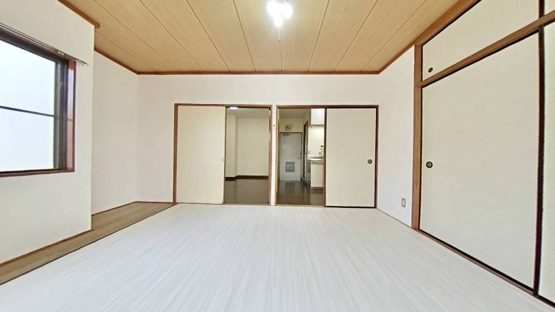 振り分けタイプの間取りで使い勝手が良いです！