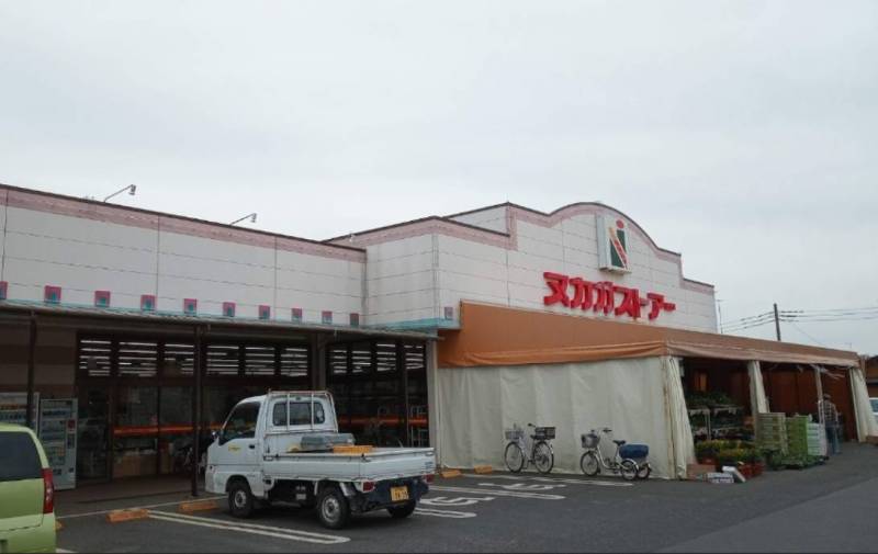 ヌカガストアー車で5分