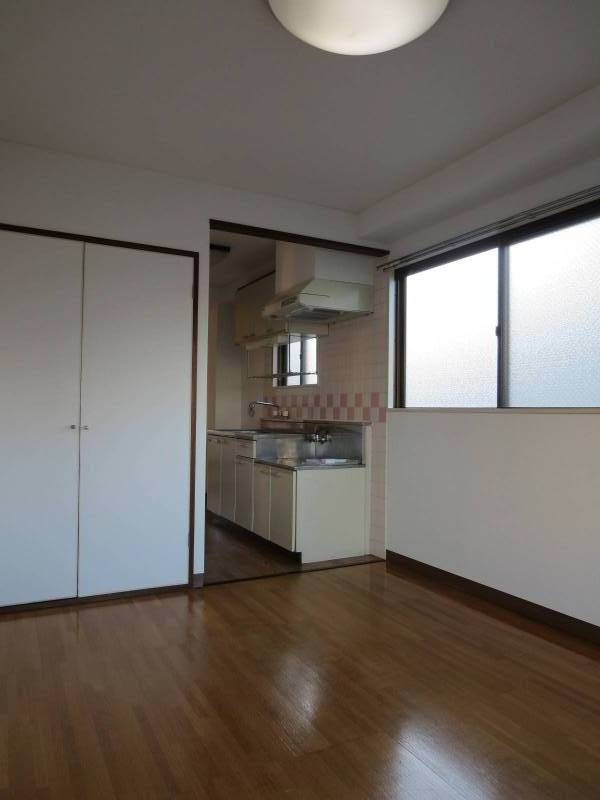 明るくて使いやすく静かです
よろしくお願いいたします