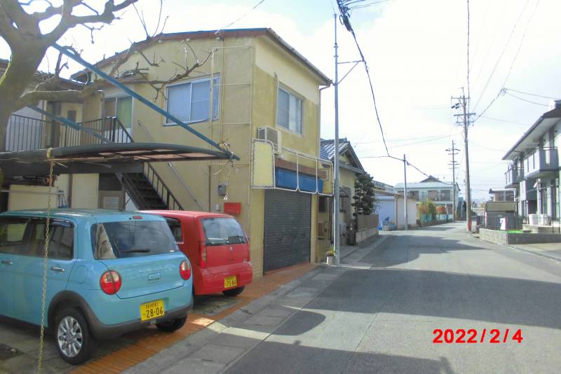 東より西　五条川堤防を望む