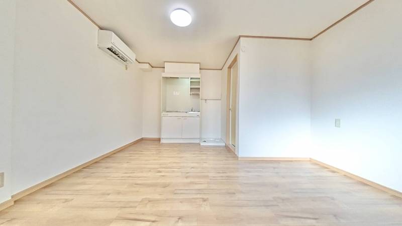 リフォーム済みの清潔感のあるお部屋です！