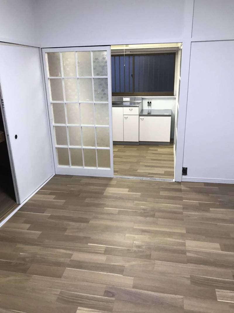 初期費用ゼロ！保証会社加入できない方も可！近隣に駐車場有り。