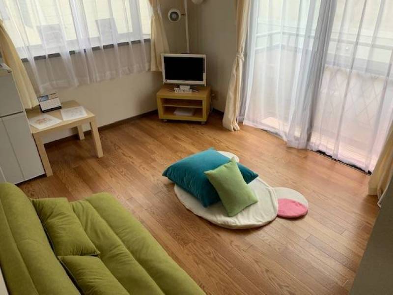 南向きの明るい２面採光のお部屋です♪