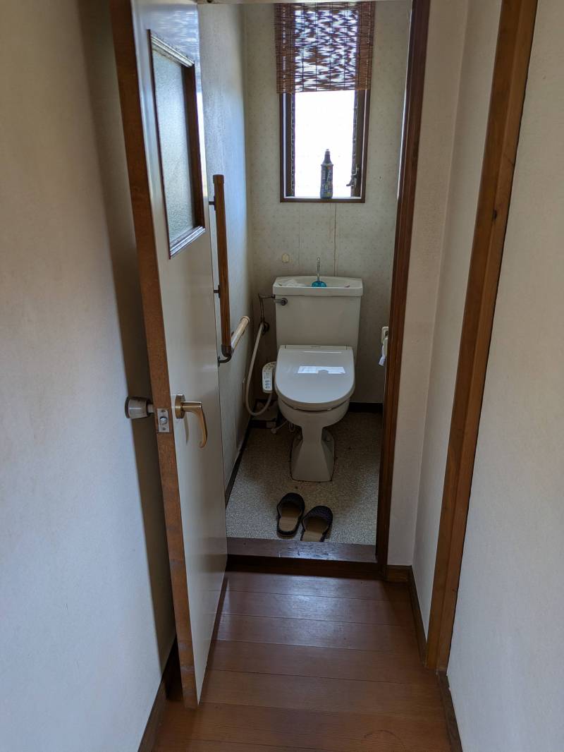 2階トイレ