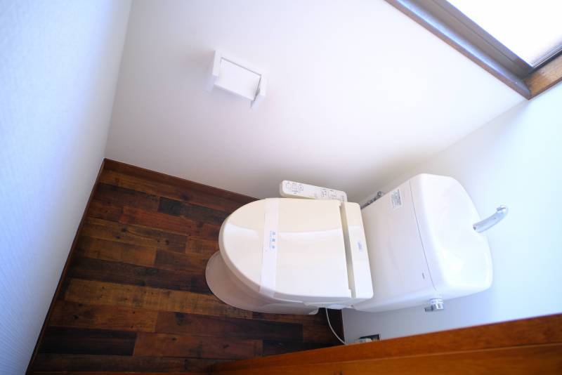 トイレ新設です。ウオッシュレット付。